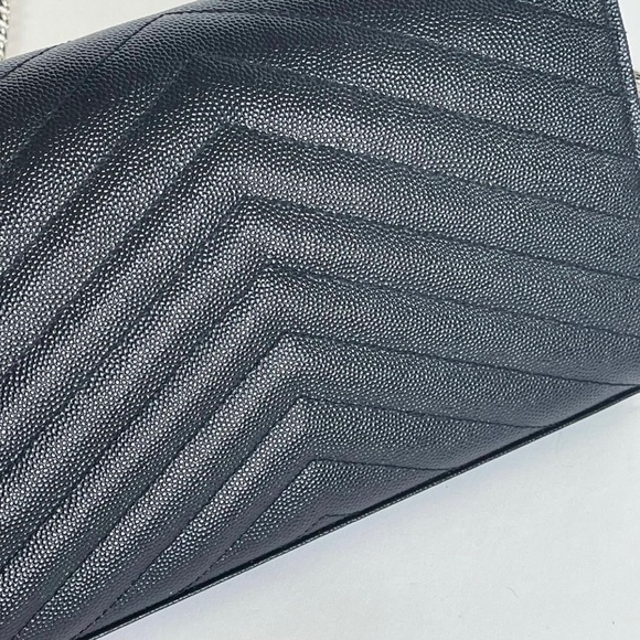 SAINT LAURENT MONOGRAM ENVELOPE WOC BLK GRAIN
DE POUDRE LEATHER - Picture 7 of 10